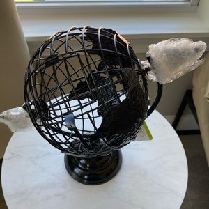 World globe cork holder